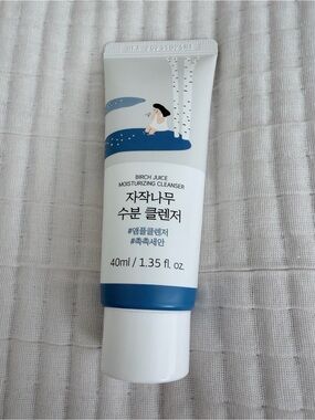 ROUND LAB Birch Juice Moisturizing
Cleanser